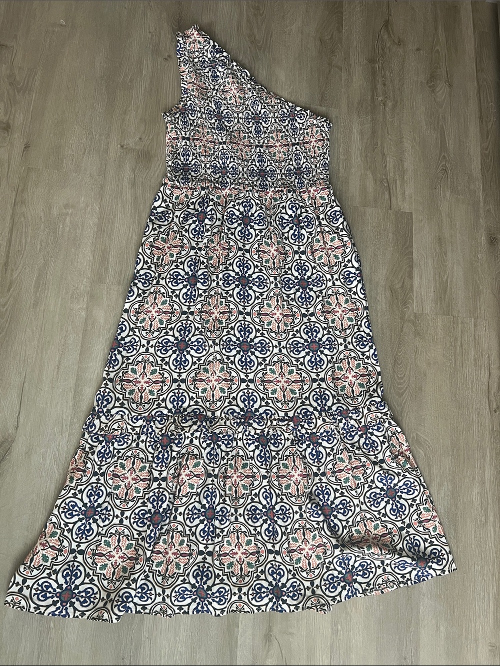 Knox Rose One-Shoulder Maxi Dress in White Navy Pink Tile Print